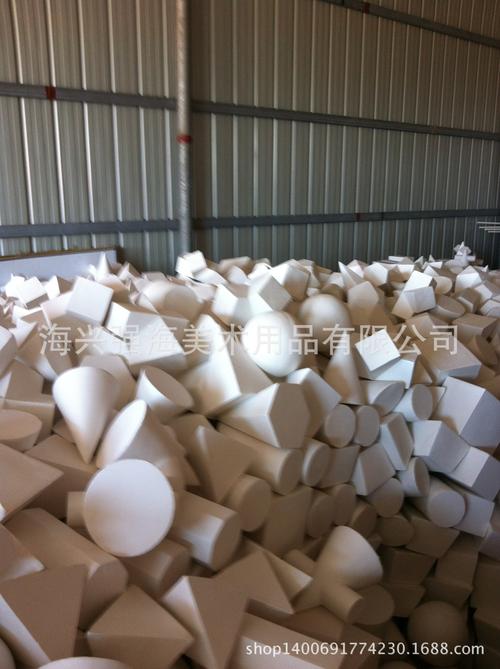 塑造艺术之基 石膏制品与当代美术写实研究的多维对话